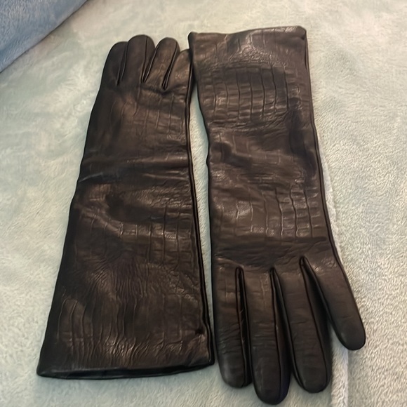 Italian Beautiful Long Black leather gloves , nice warm Cashmere inside - Picture 5 of 8